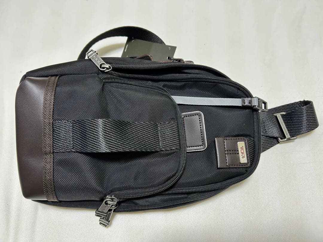 (Xmas値下げ)TUMI ボディバッグ ブラック