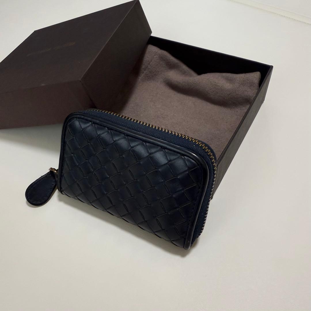 美品　BOTTEGA VENETA ケース　イントレチャート　ネイビー系