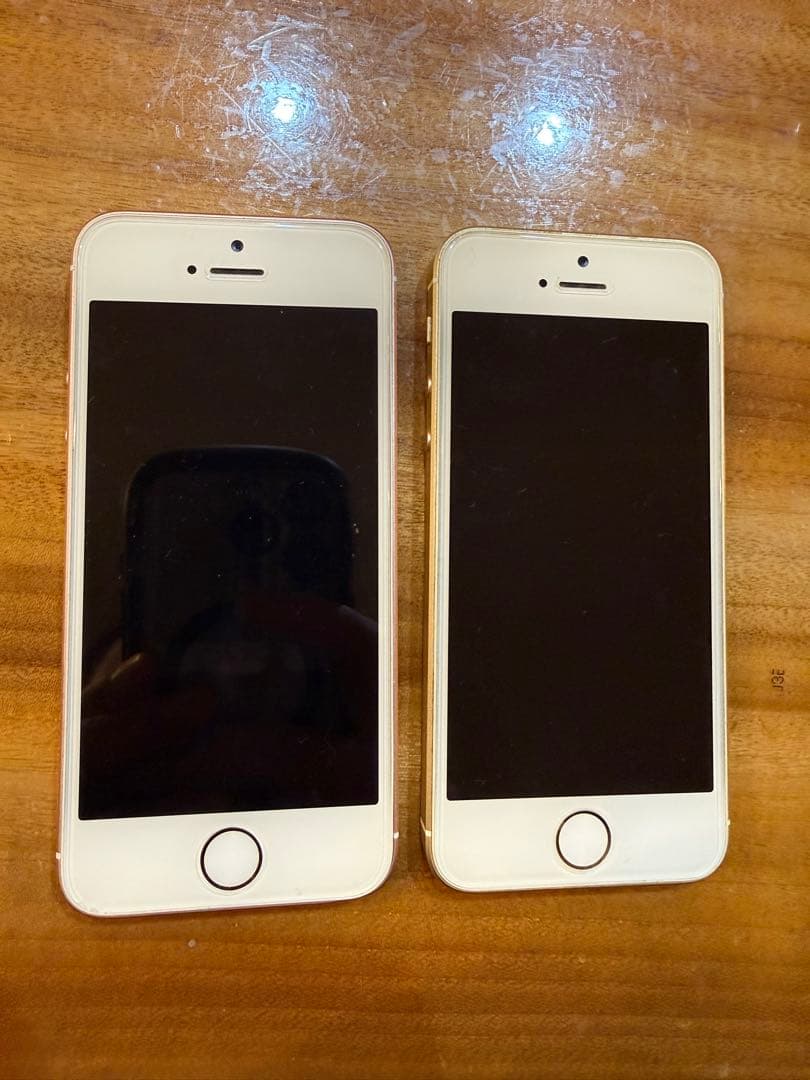 iPhone SE第一世代32GB美品SIMフリー2台セット