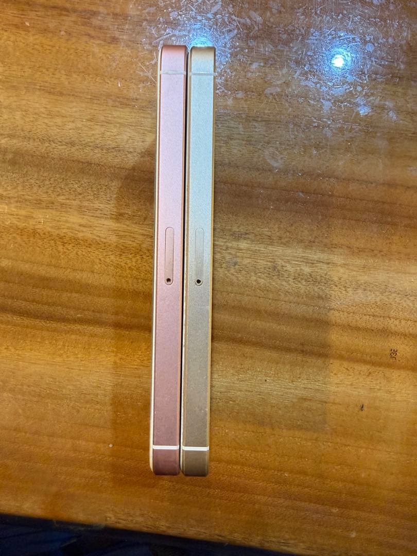 iPhone SE第一世代32GB美品SIMフリー2台セット