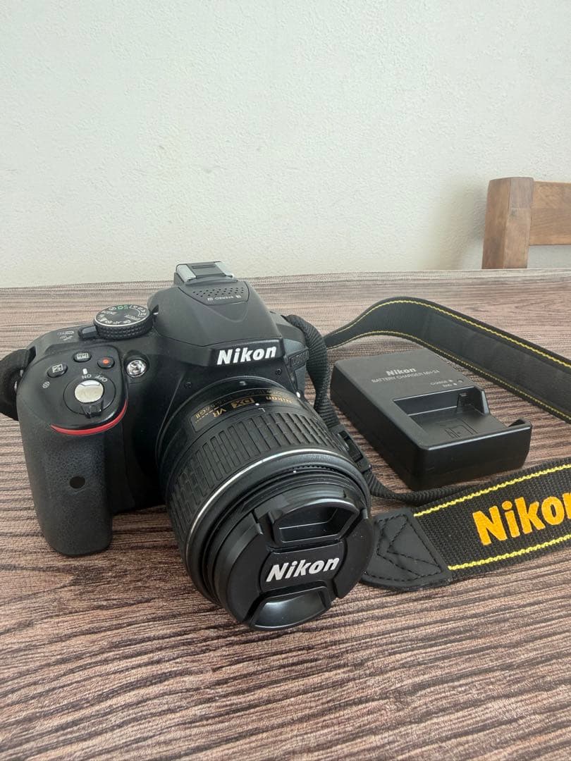 ニコン D5300 デジタル一眼レフカメラ