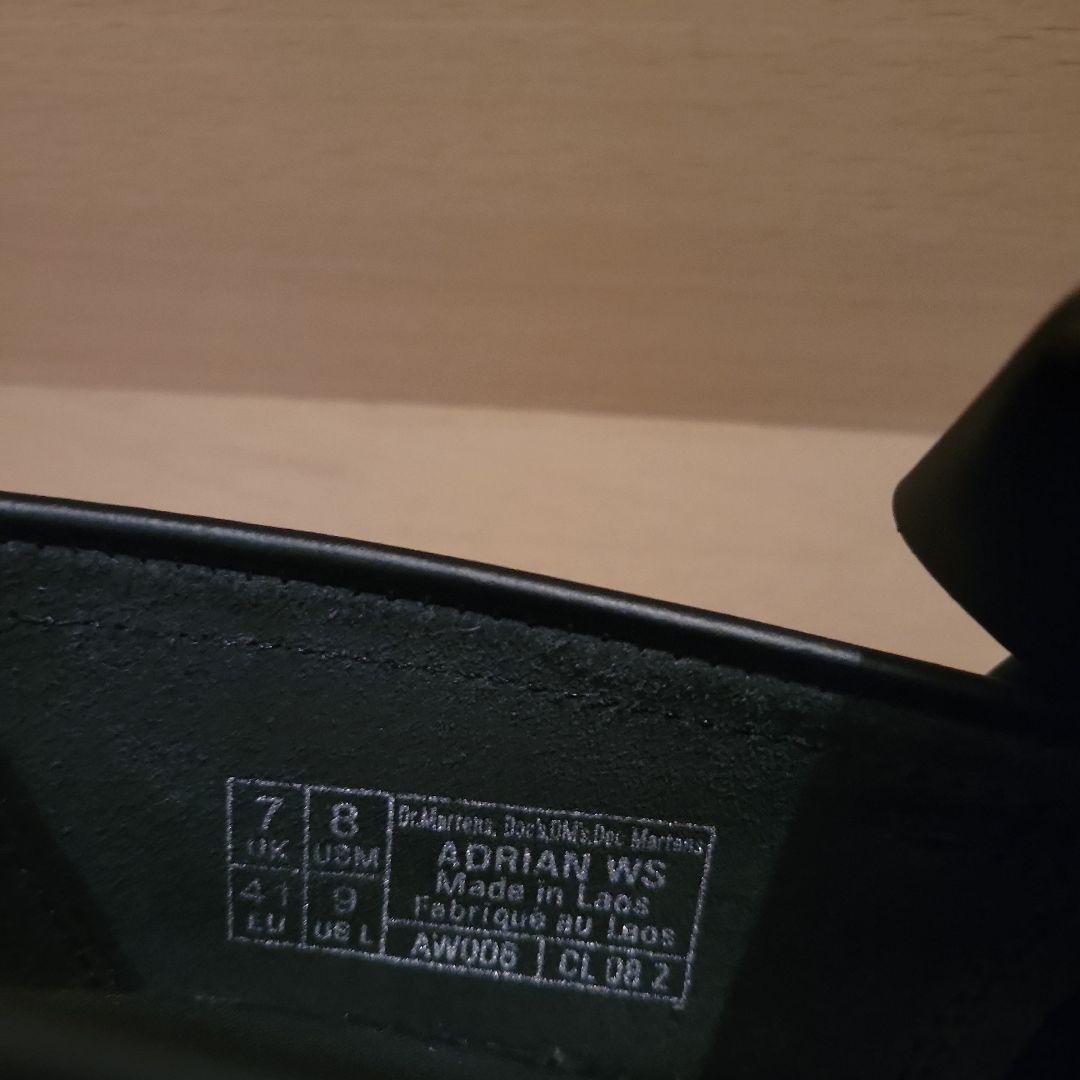 【日本限定】Dr. Martensエイドリアンフリンジローファー白ステッチ革靴