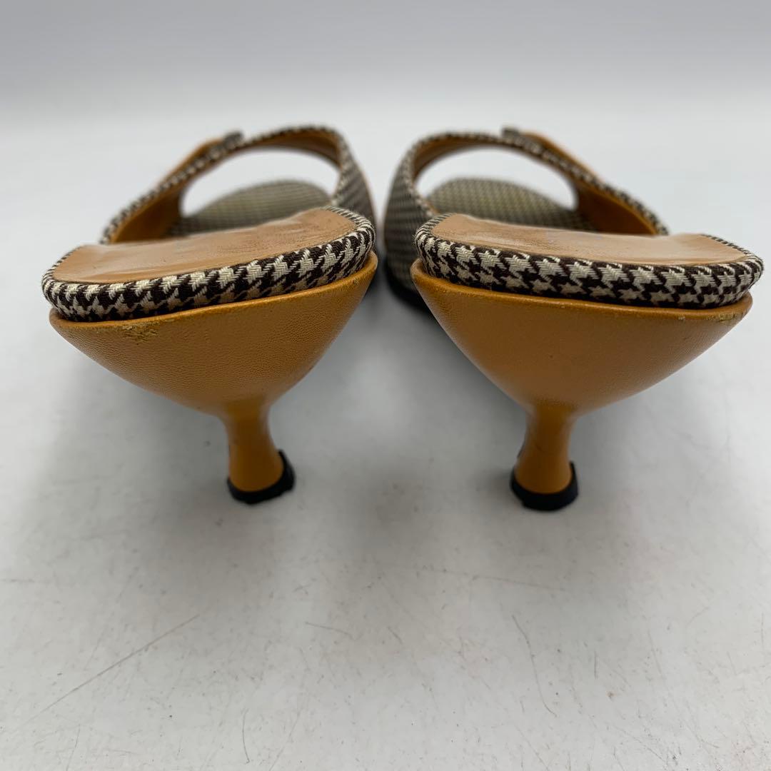 V927 プラダ ミュール 36.5 約23cm 白黒