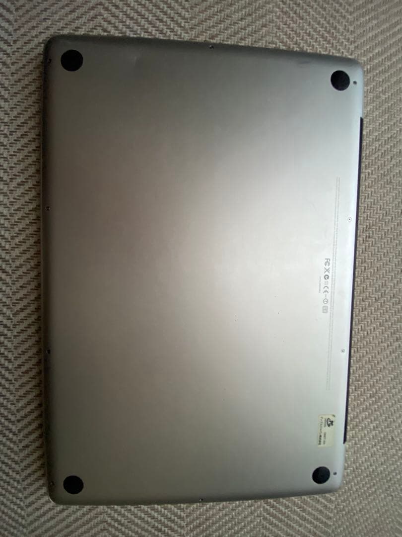 MacBook 17インチ ⭐️超貴重Mac⭐️ CPUもしかしたらCore i7