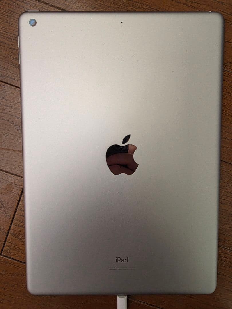 Apple iPad (第9世代) シルバー 64GB Wifiモデル