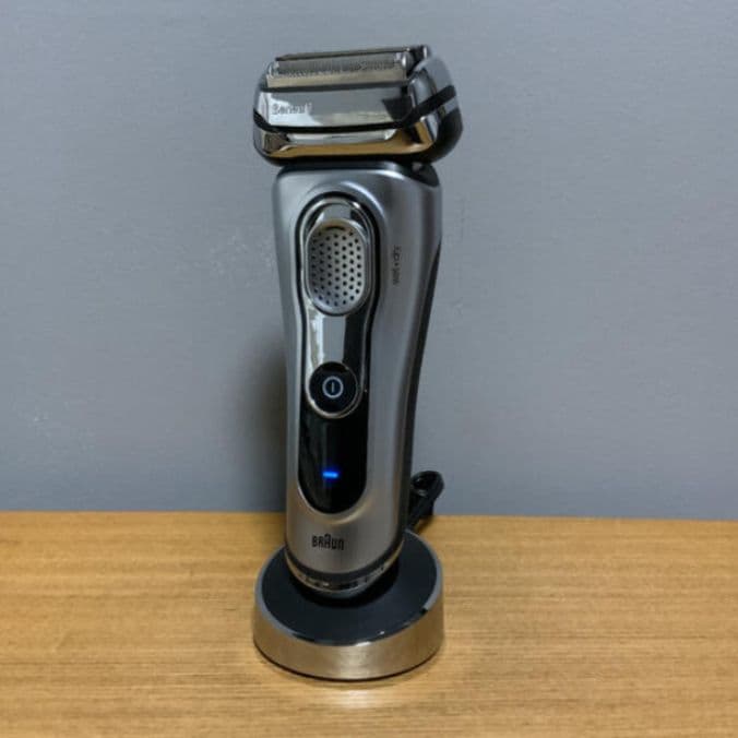 ブラウン最高峰Series 9 9260s-v 充電スタンド付き 新品未使用❣️