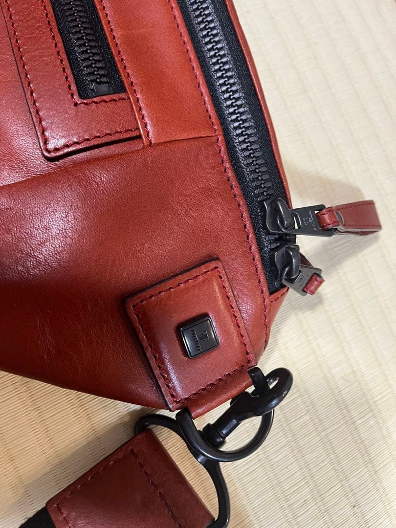 FUJITAKA ワンショルダーバッグ　レッド