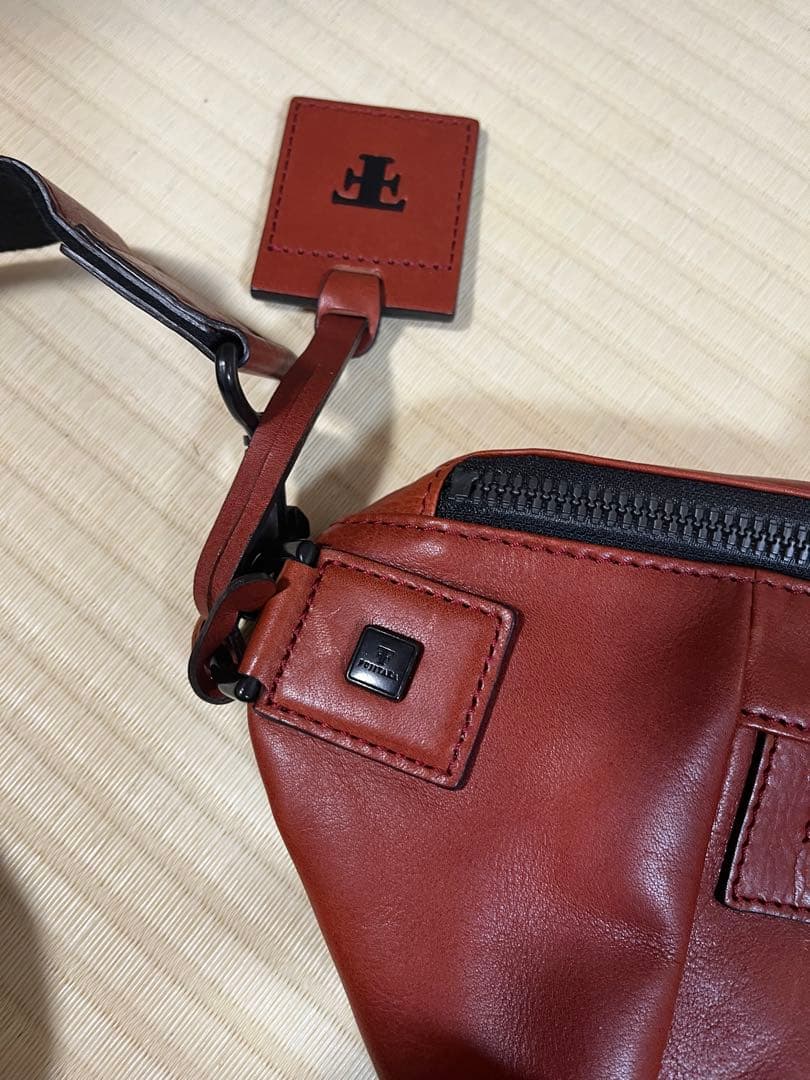 FUJITAKA ワンショルダーバッグ　レッド