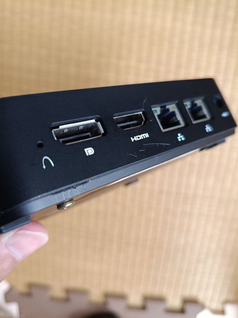 MINIS FORUM ミニPC ブラック 本体と付属品