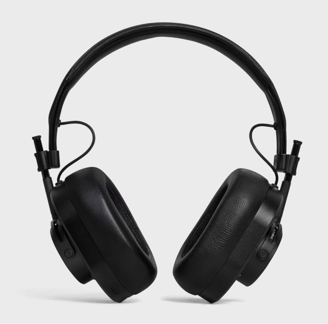 CELINEヘッドフォン / スムースカーフスキン＆ラムスキン トリオンフ