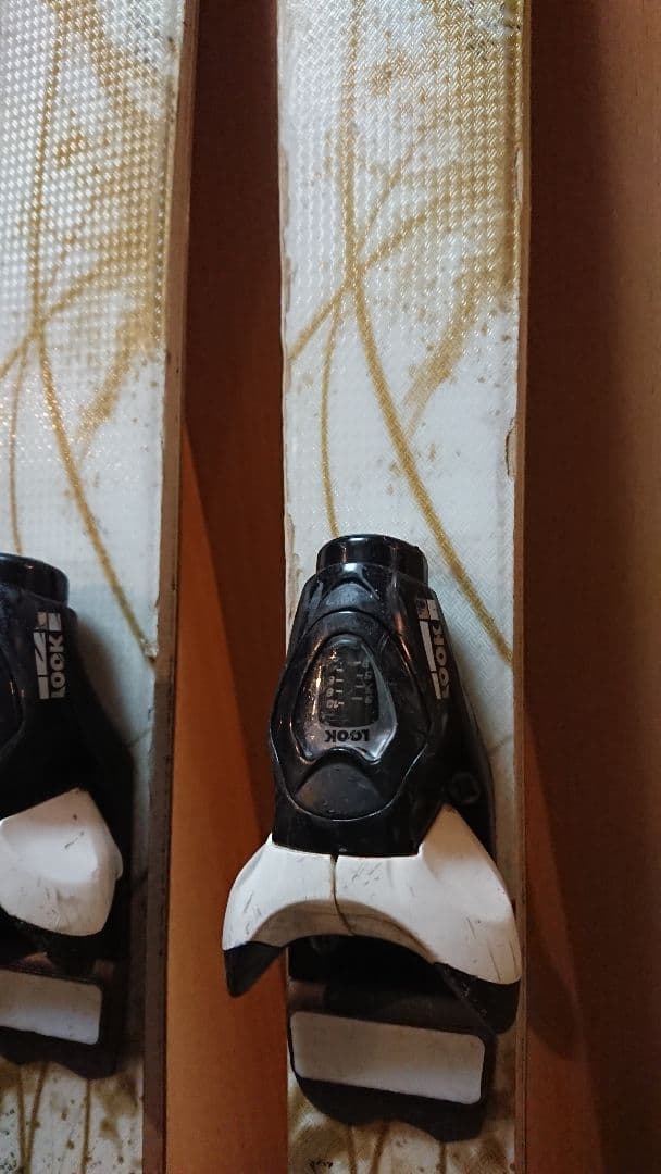 ID ONE MR-J 140㎝ ソール約265～285㎜ モーグル スキー板