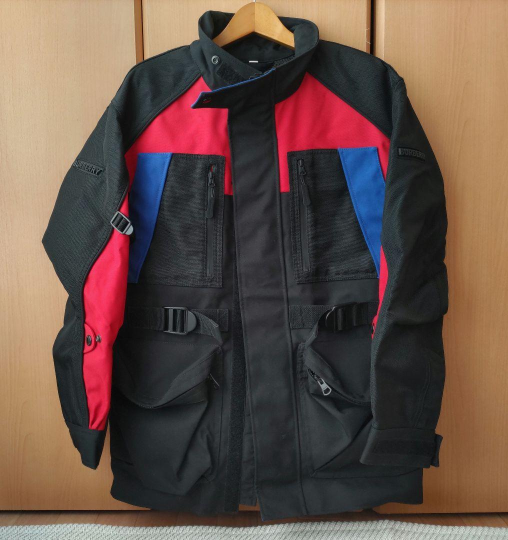 バーバリー　未使用　ナイロンジャケット　新タグ　Mサイズ