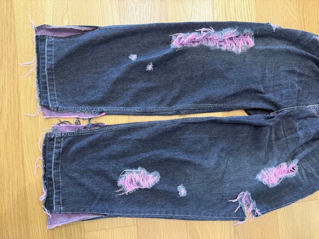 美品　渡辺直美&YOPPY 10 TEN ダメージ加工ダークグレー デニムパンツ