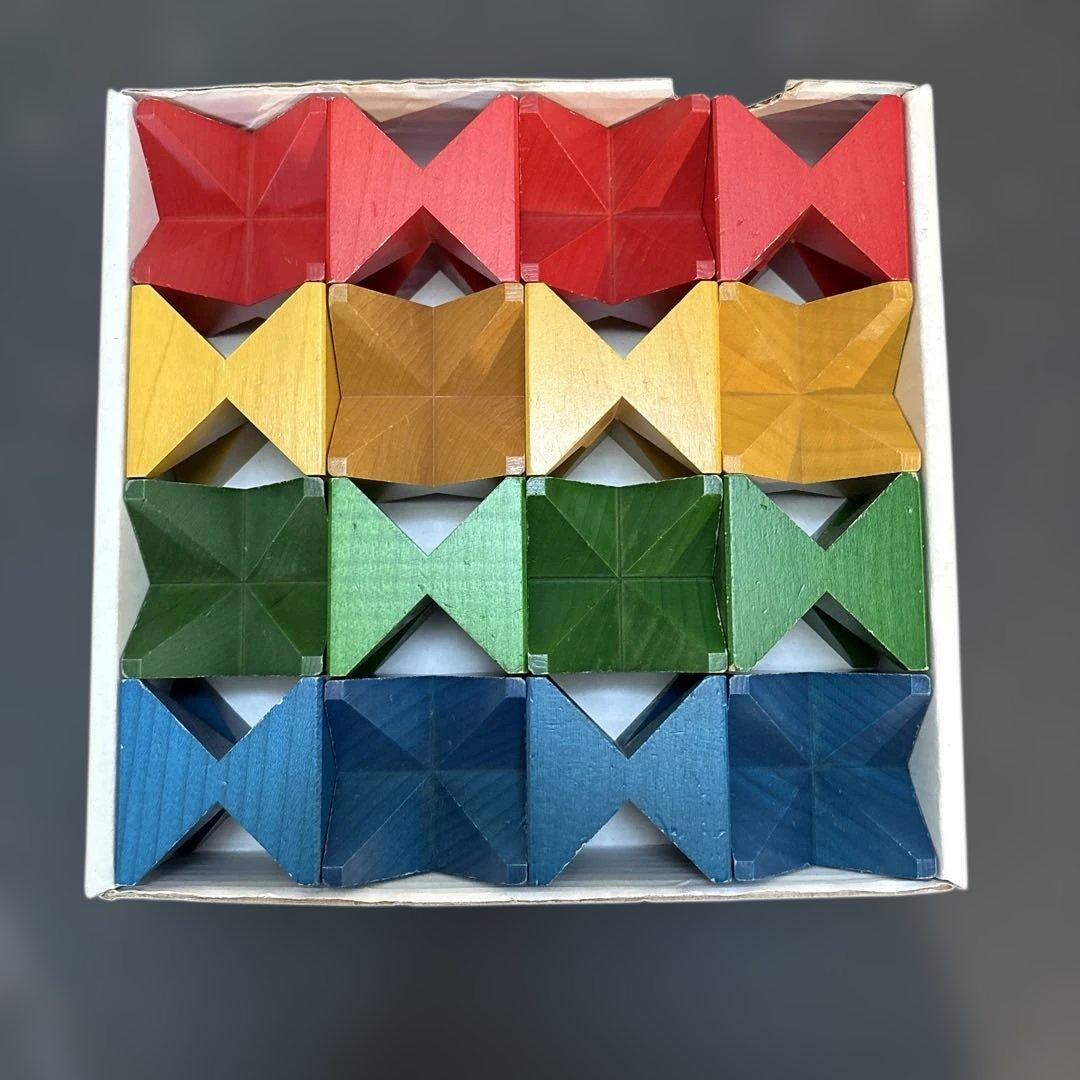 ぷ*こ様 ネフ・スピール 木製 知育玩具　naef