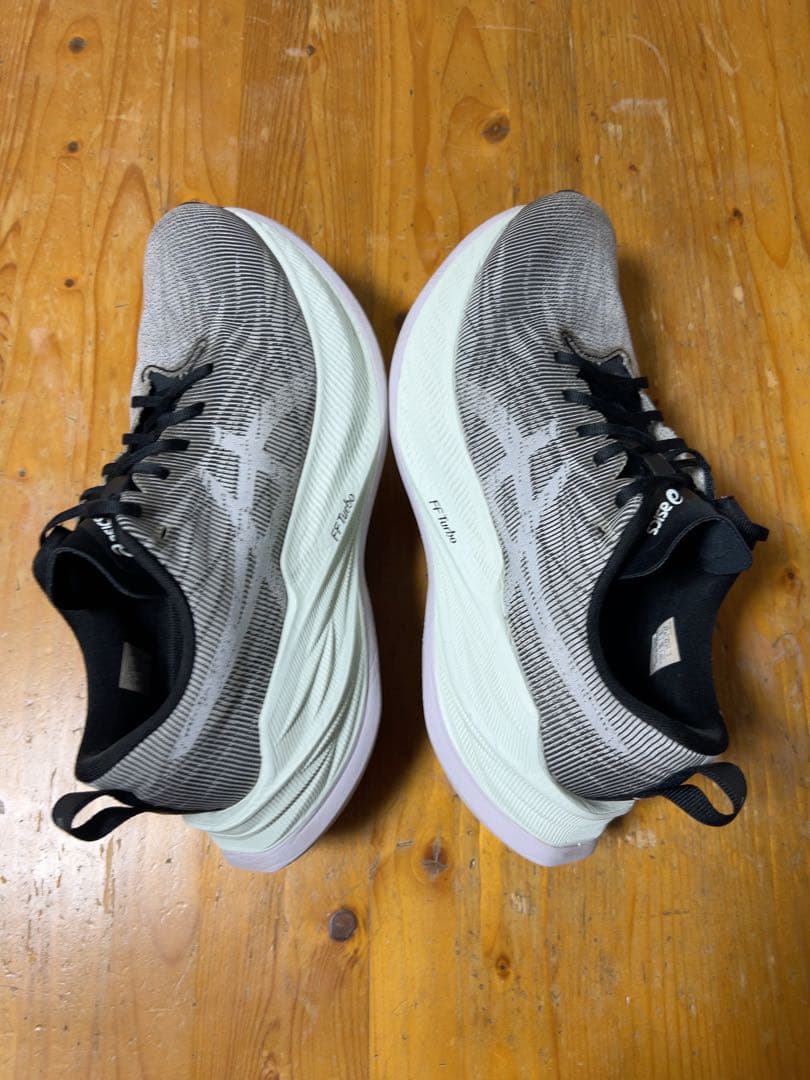 ASICS スーパーブラスト