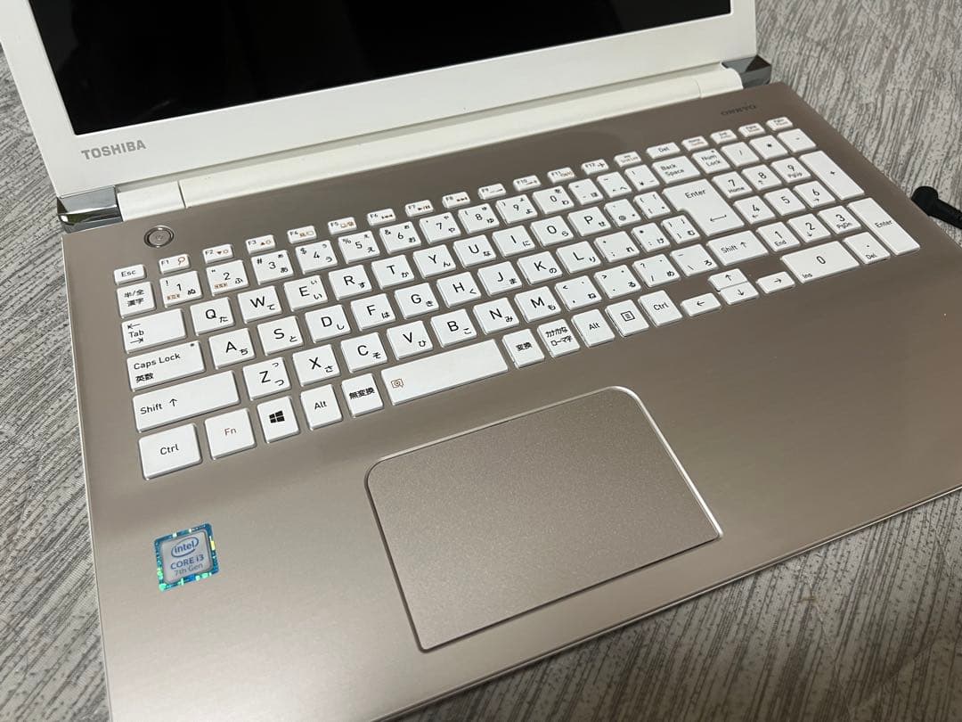 TOSHIBA ノートPC dynabook T55 i3 第7代8GB/1TB