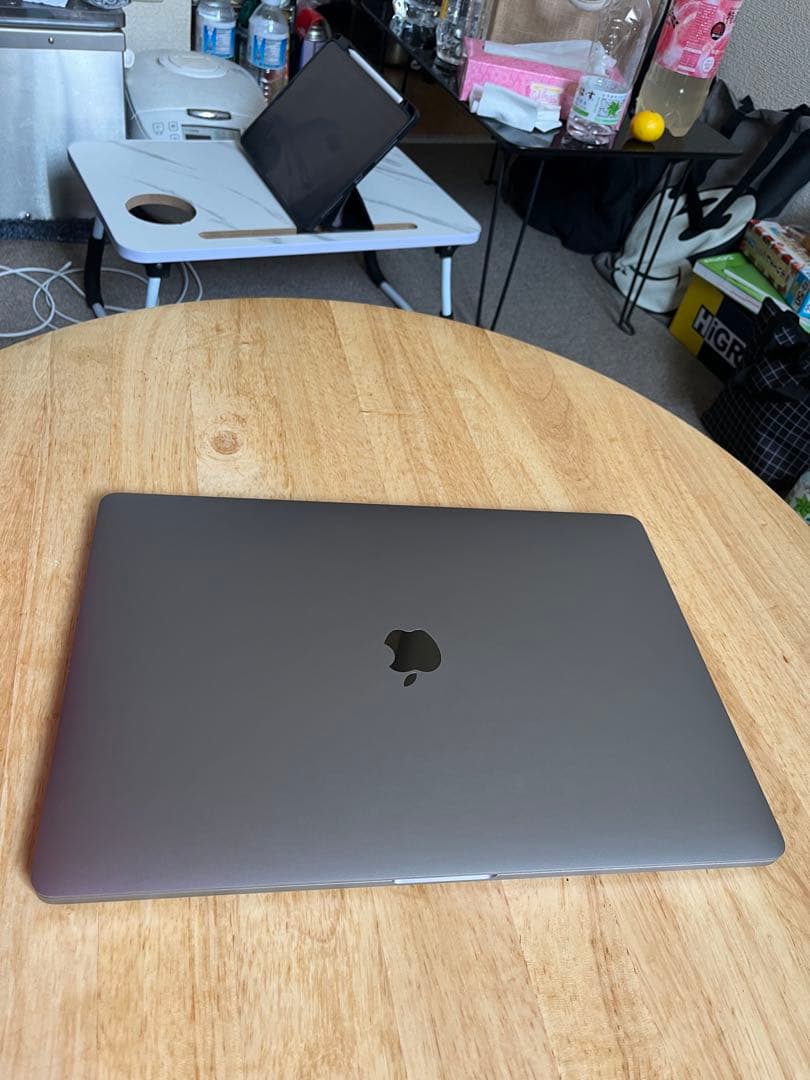 MacBook Pro 2019 32GB 1TB ストレージ