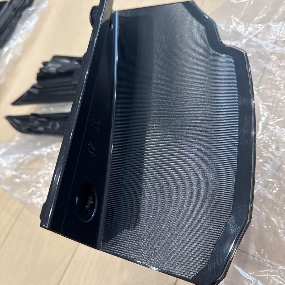 トヨタヴェルファイア30系前期 純正テールランプ 左右セット Koito製 美品