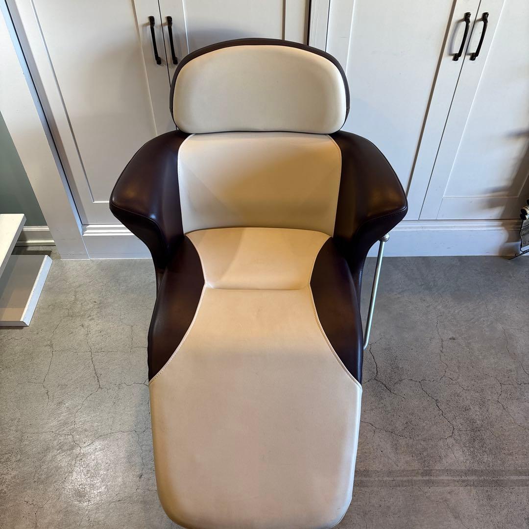 タカラベルモント　Dスイート　スタイリングチェア