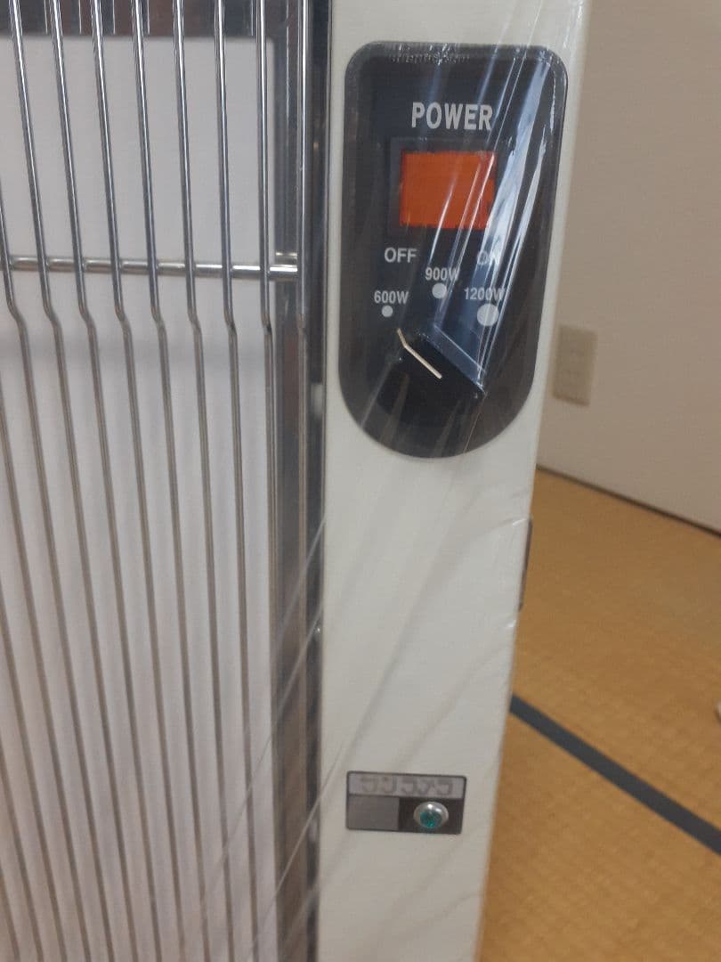 美品　サンラメラ1200W型(122)　遠赤外線セラミックパネルヒーター