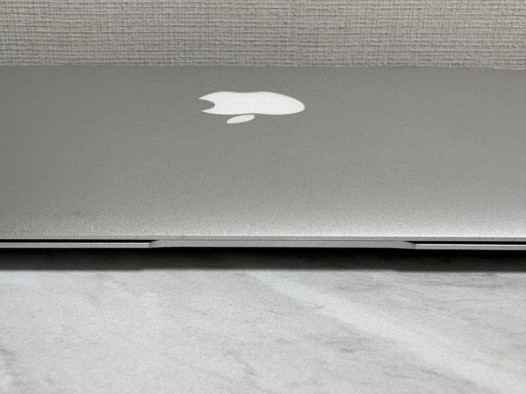 Apple MacBook Air 11-inch Mid 2013 シルバー