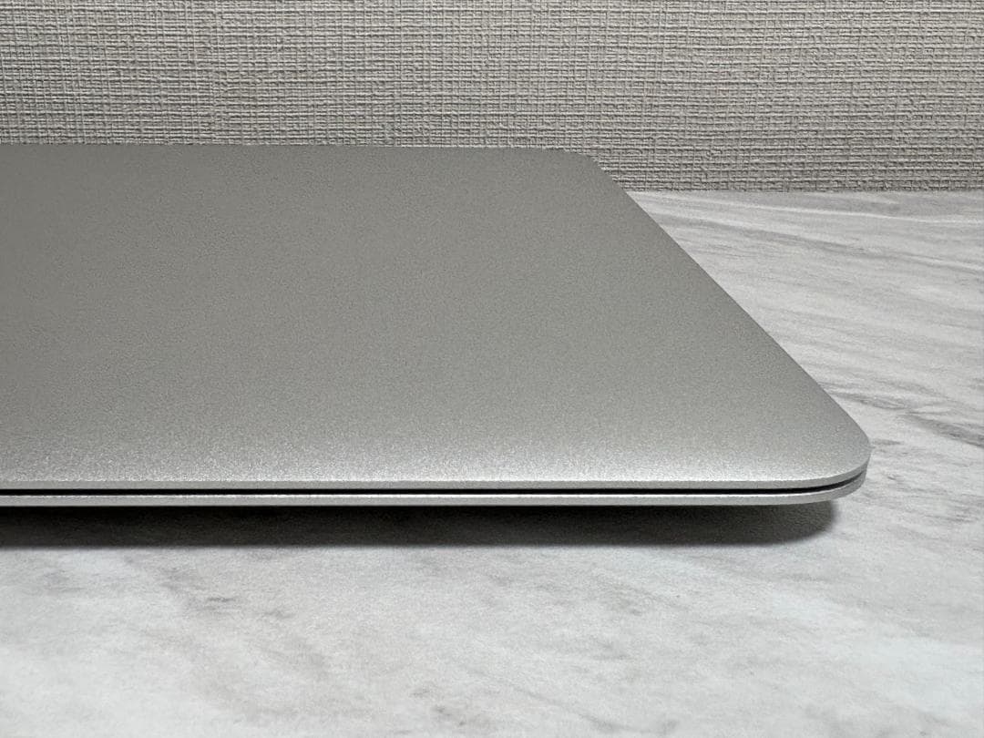 Apple MacBook Air 11-inch Mid 2013 シルバー