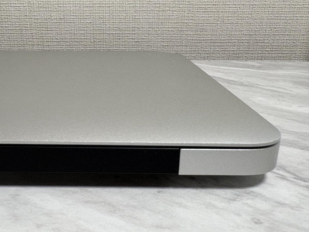 Apple MacBook Air 11-inch Mid 2013 シルバー