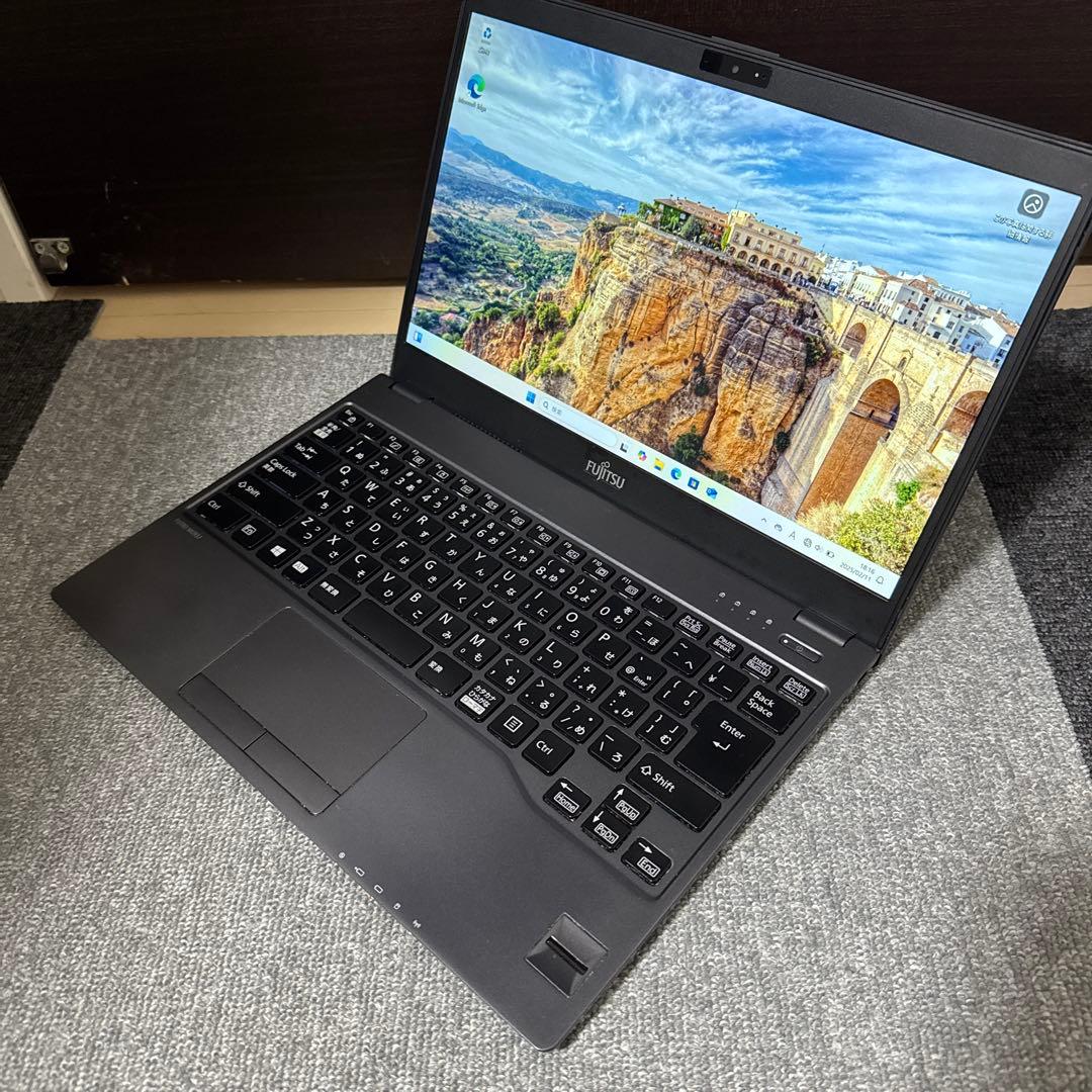 富士通　Futro MU937 超軽量モバイル SSD128GB化