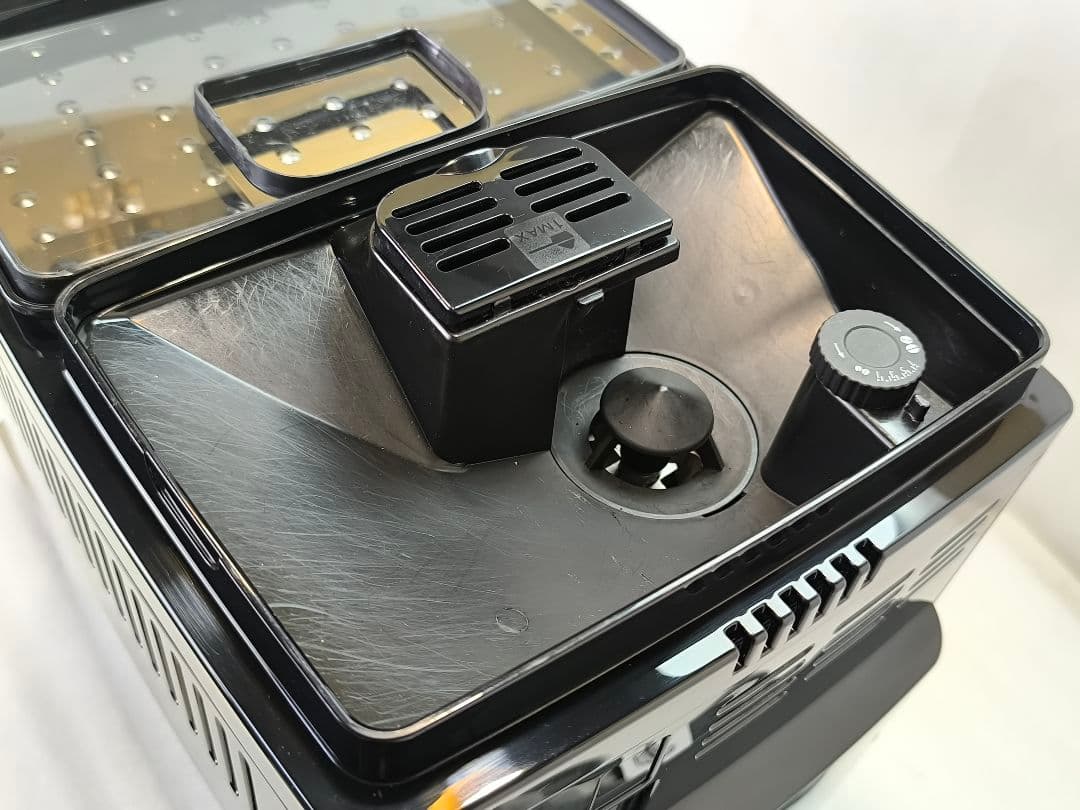 デロンギ　コンパクト全自動コーヒーマシンマグニフィカS ECAM22112B　3