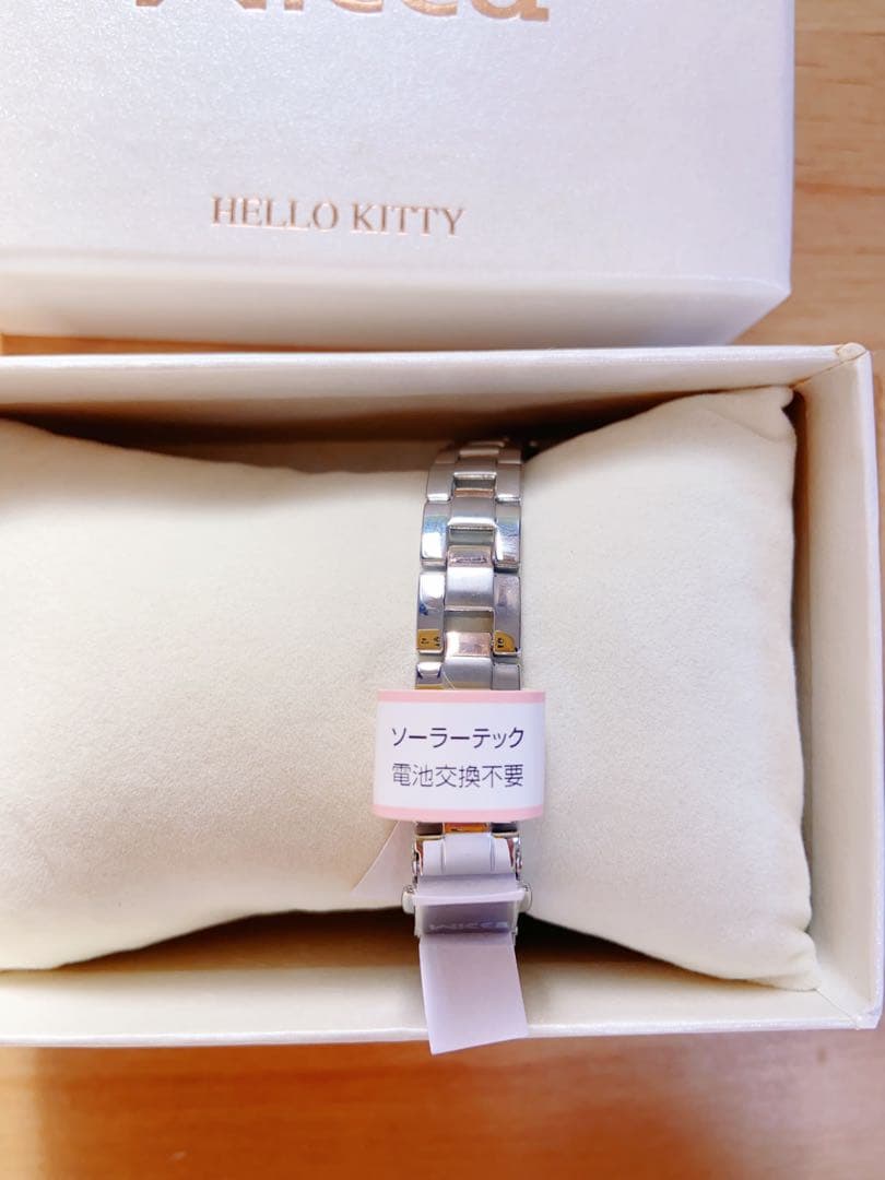 Wiccaソラーテック SL-W001 HELLO KITTY腕時計 新品未使用