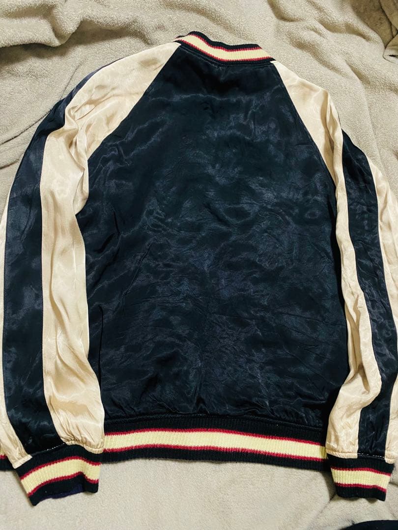 JAPAN TOUR 限定版　スカジャン 龍　サテン 2面使う Unisex