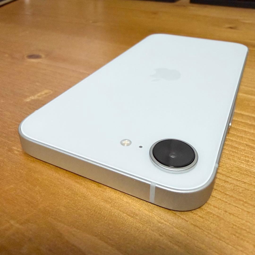 iPhone16e 256GB ホワイトSIMフリー