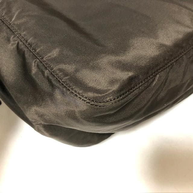 PRADA ナイロン プラダ ナイロンバック ハンドバッグ 三角ロゴ ブラウン