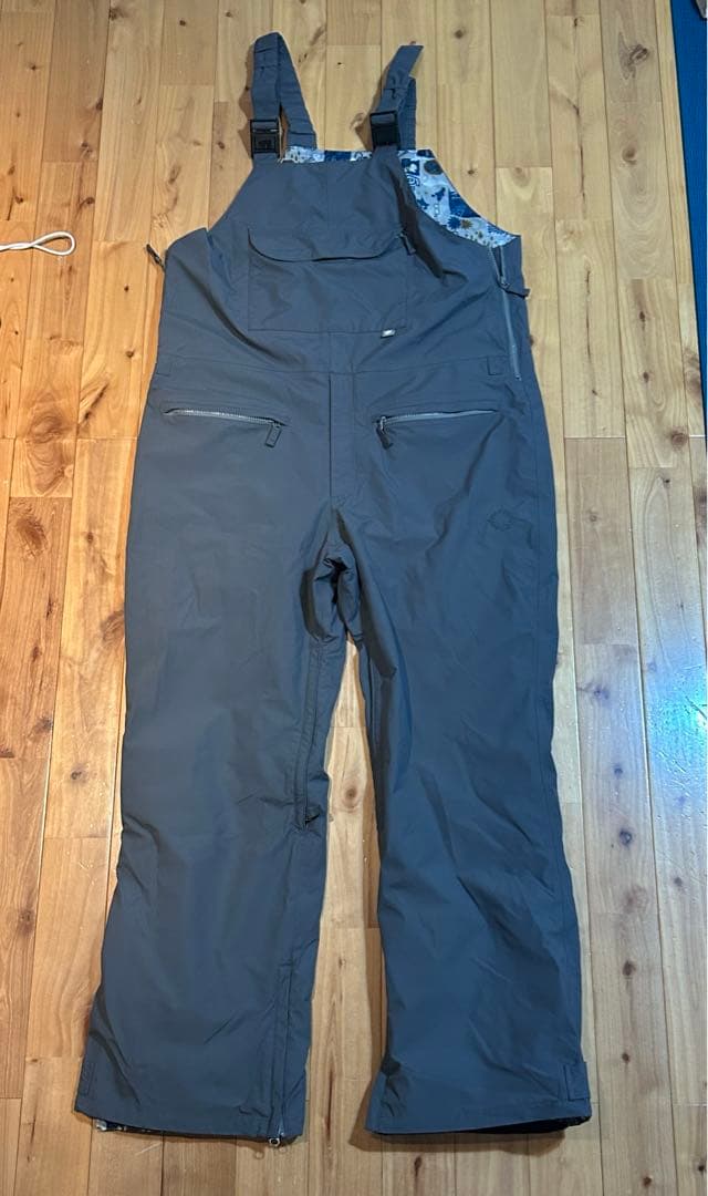 P01 プレイデザイン ビブパンツ