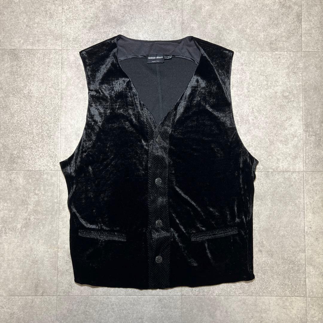 ジョルジオアルマーニGIRGIOARMANIベルベットジレ ベスト黒｜高級感あり