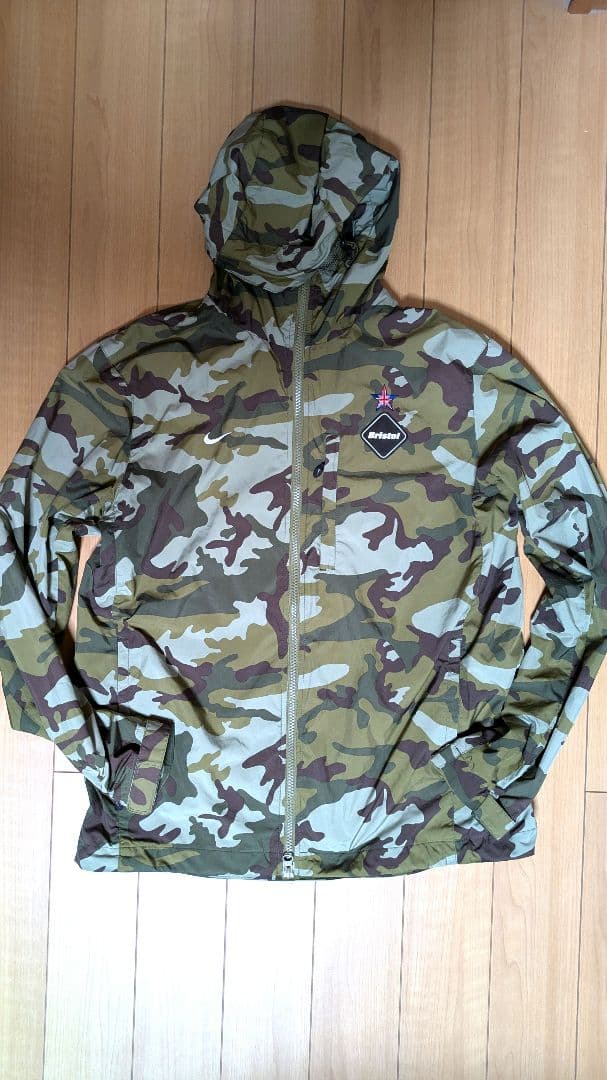 Nike 迷彩柄 ナイロンジャケット F.C. Real Bristol