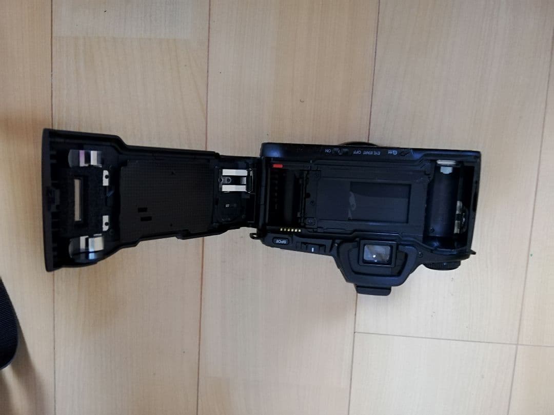 価格交渉可。ミノルタのフィルムカメラ＋TAMRONのレンズ二本セット