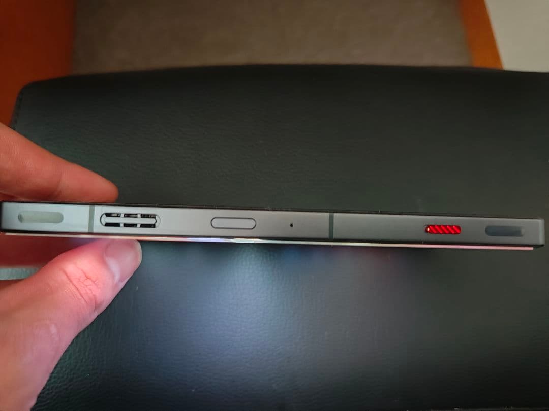 スマートフォン本体 redmagic8pro 12/256