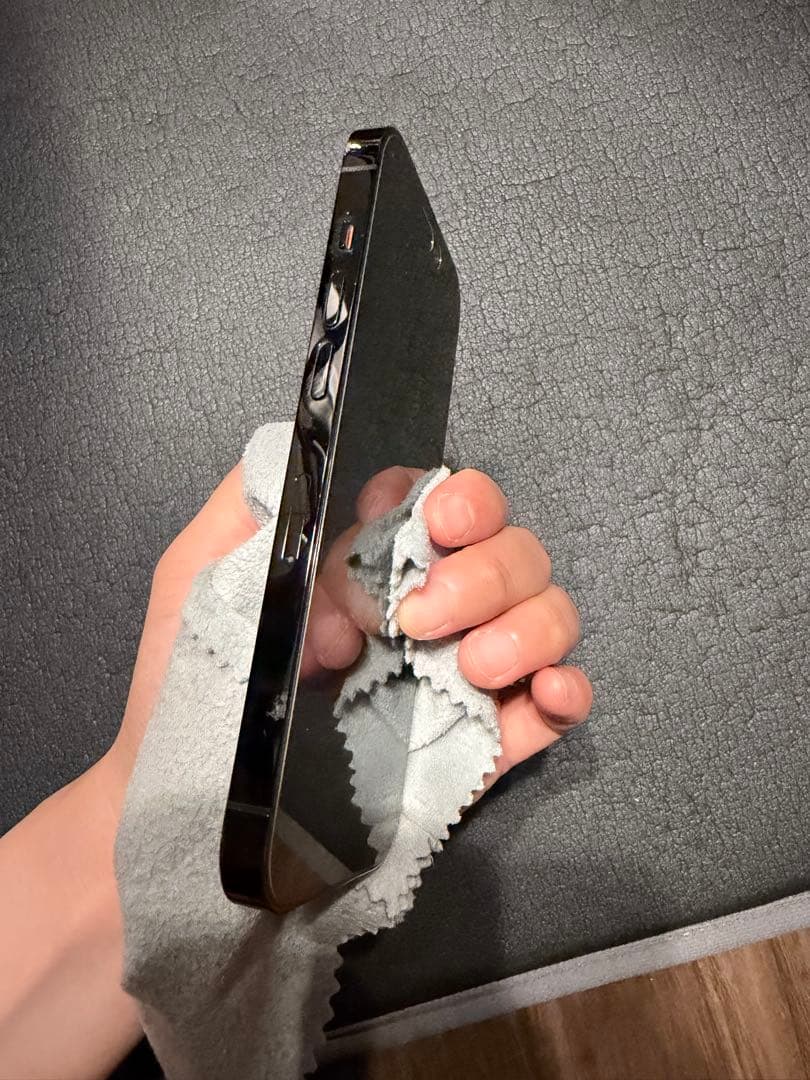 スマートフォン本体 iPhone14pro 1TB