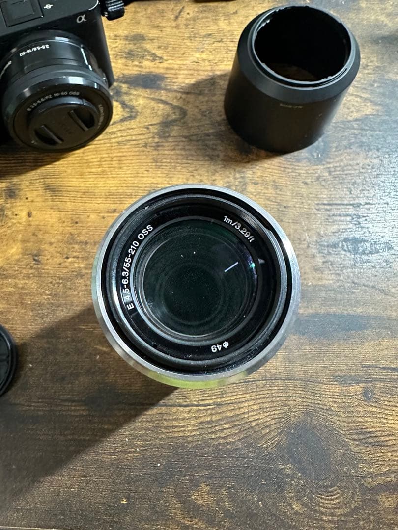 ひ*り様 Sony α6300 ミラーレスカメラ レンズ付き