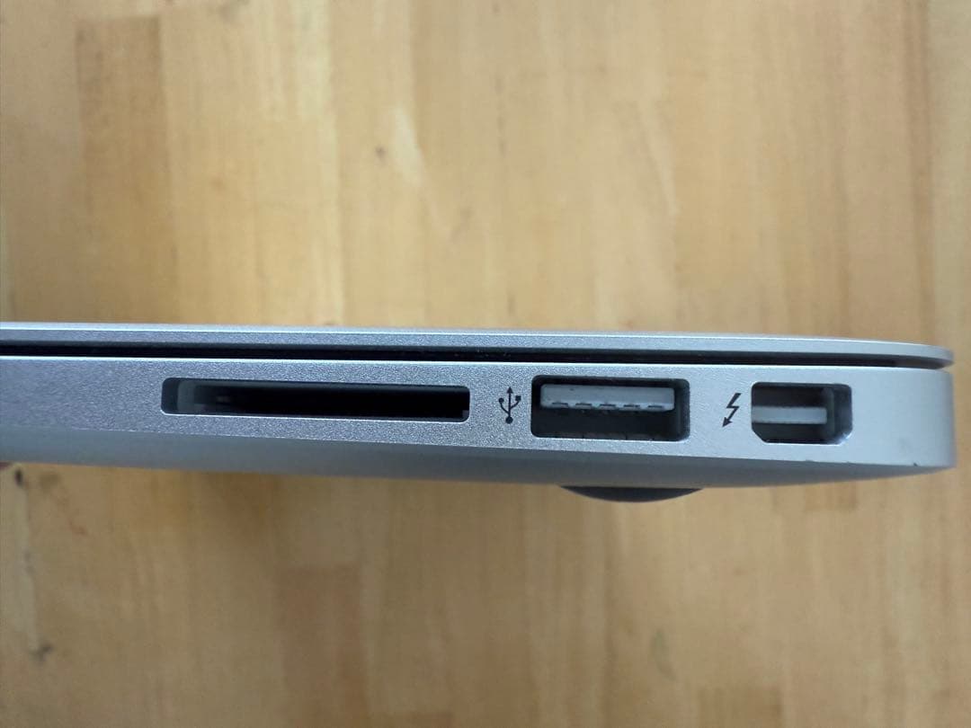 【値下げ】MacBook Air 2017 13in i5 SSD128GB