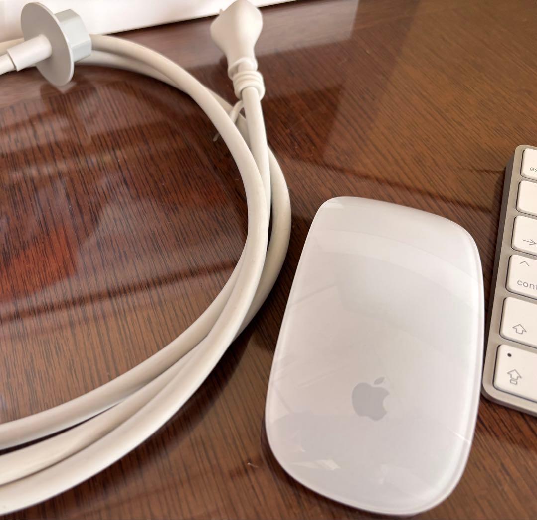 リ*ン様 Apple iMac 21.5インチ キーボード・マウス付き　Late