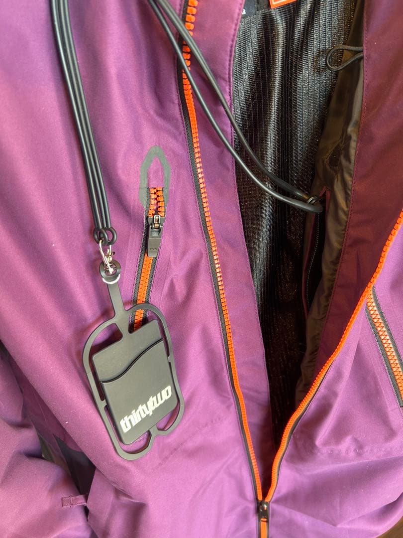 Thirty-Two スノボーウェア