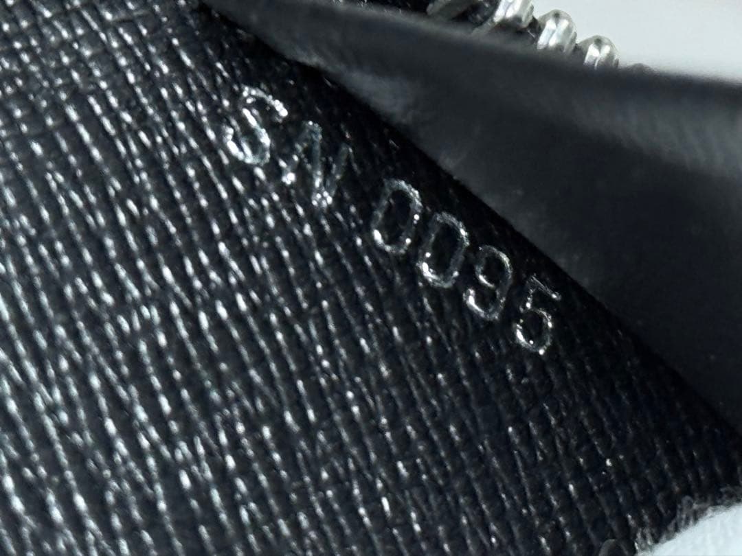 極美品！ルイヴィトン　エピ　ジッピーオーガナイザー　ブラック