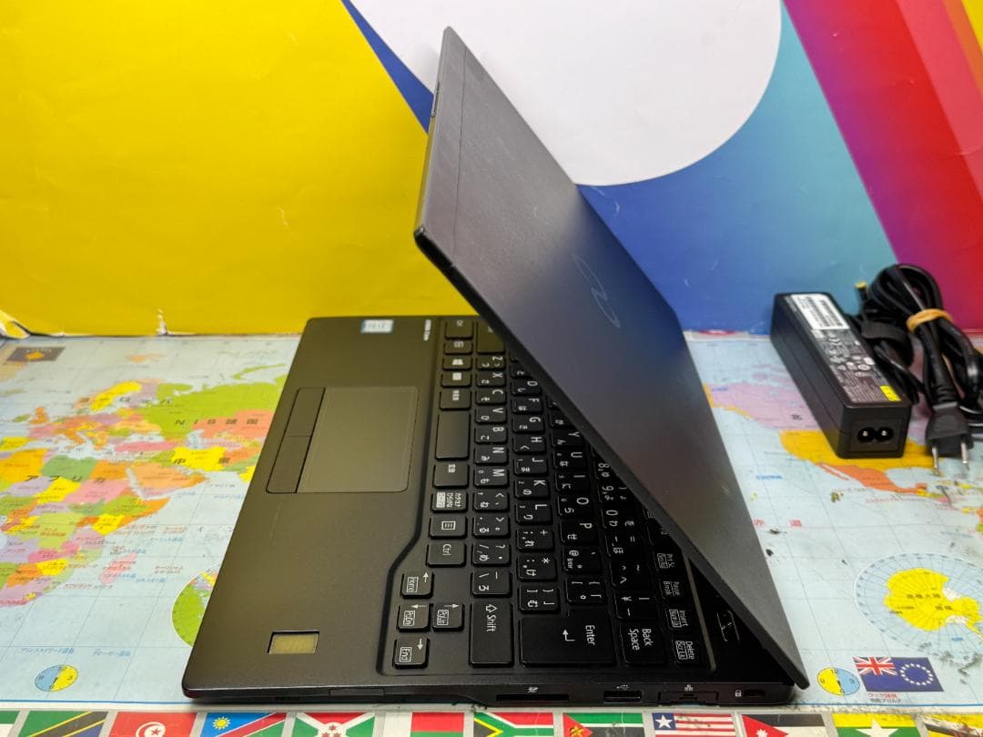 美品 i7・16GB 富士通 U939/B 13.3型FHD ノートPC 超軽量