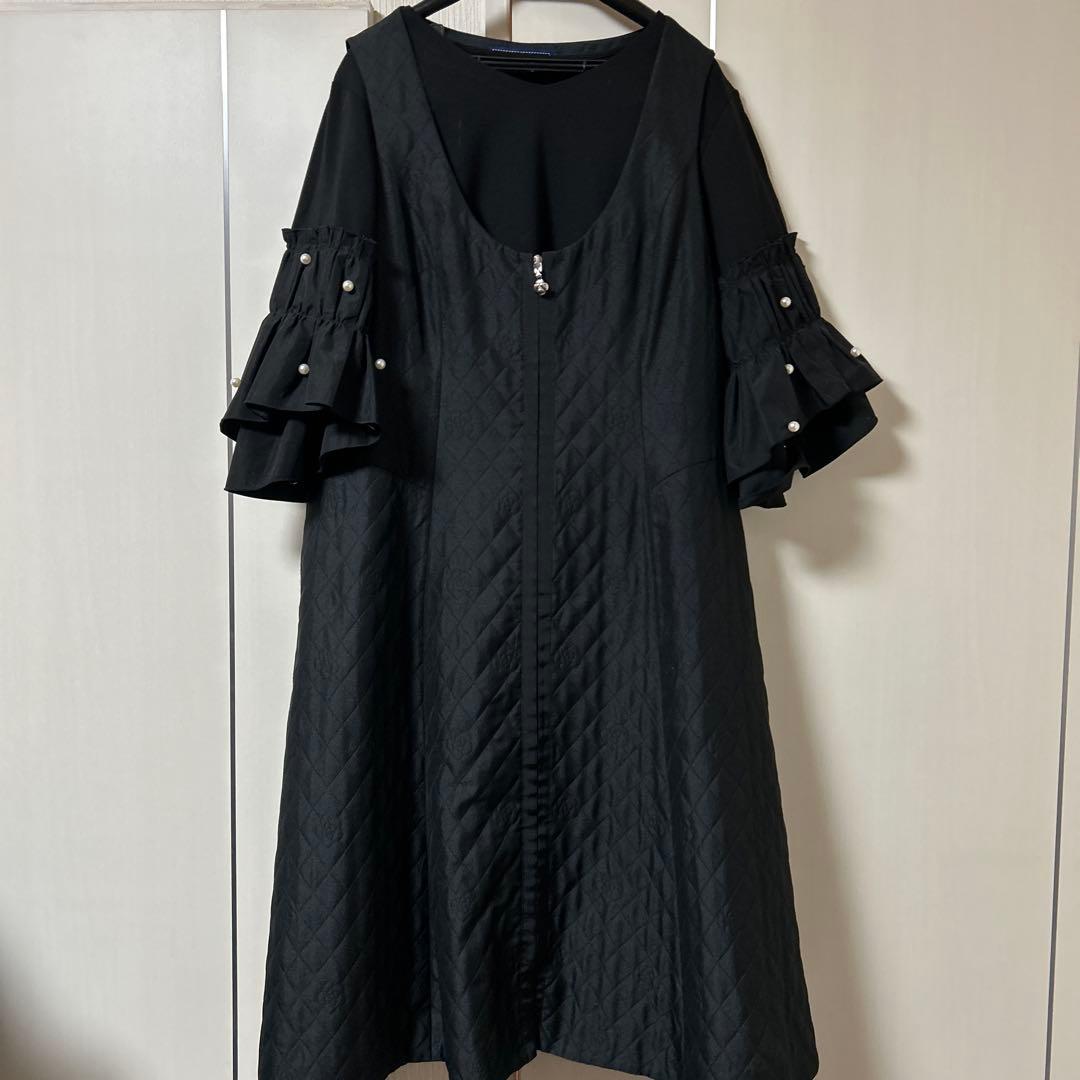 エムズグレイシーサイズ42黒カメリアジャンバースカート