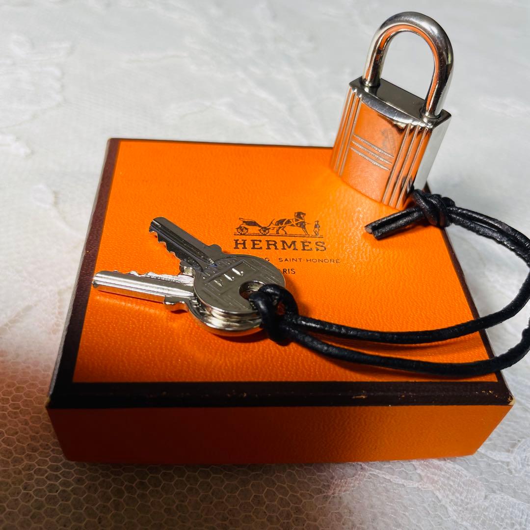 エルメス　カデナ 南京錠キー2本114シルバー パドロック