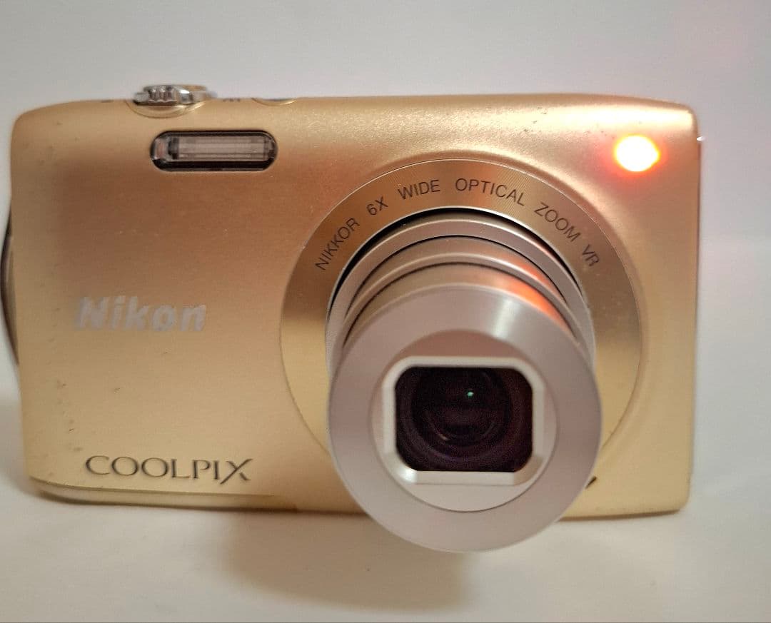 [美品] ニコン NIKON COOLPIX S3300デジタルカメラ