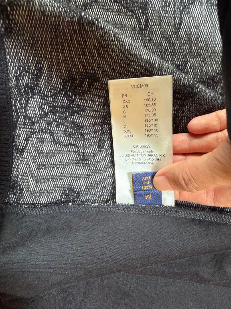 美品　LVルイヴィトン　ジャケット黒M