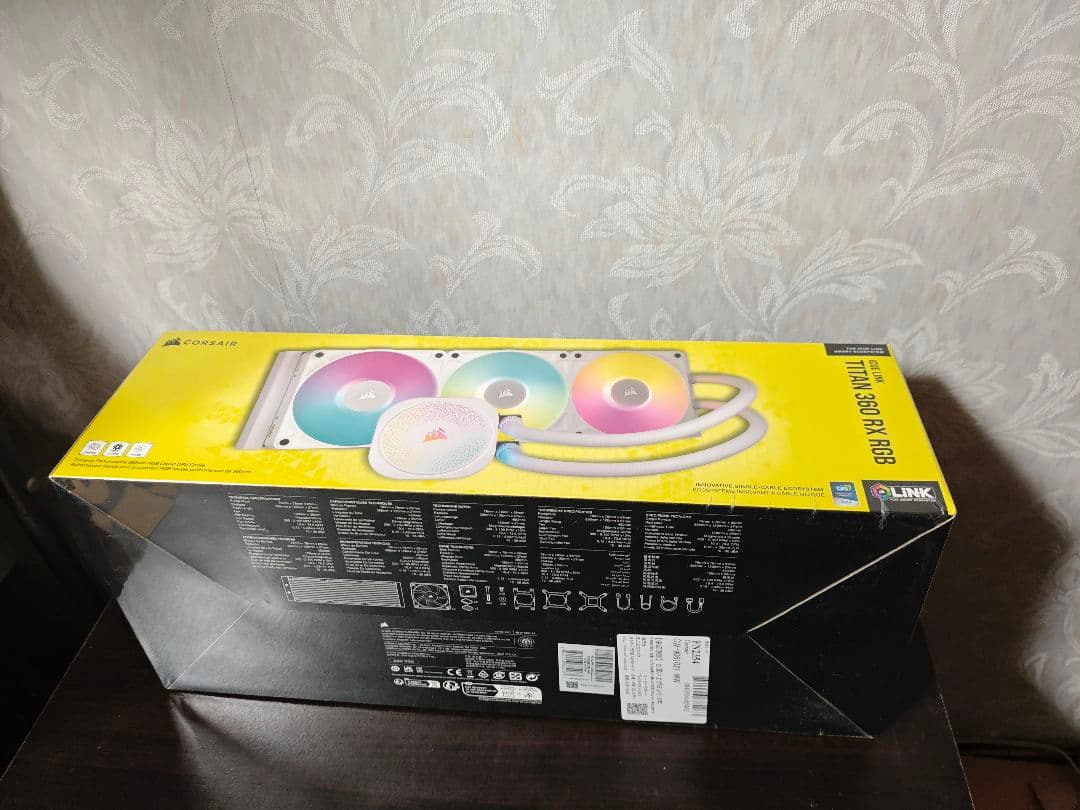 未使用　CORSAIR　コルセア 水冷一体型CPUクーラー　360mm RGB